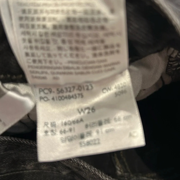 Levi’s 501 original high rise shorts- wise up black - Picture 6 of 8